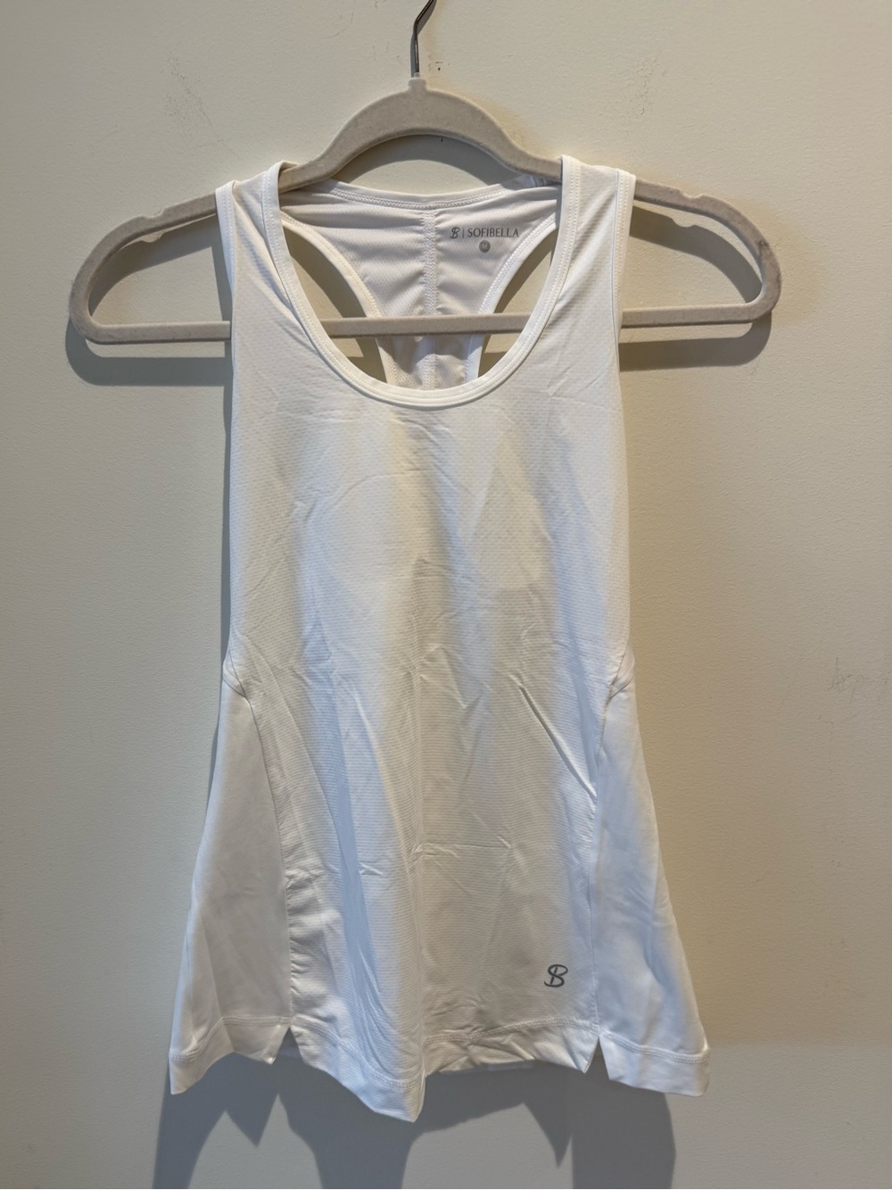 Sofibella Cutout Racerback Tank Top size Medium